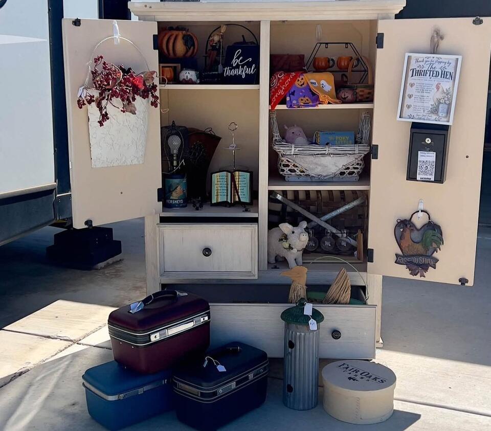 A Canyon Driveway Is Hiding Some One-of-a-Kind Treasures - NewsBreak