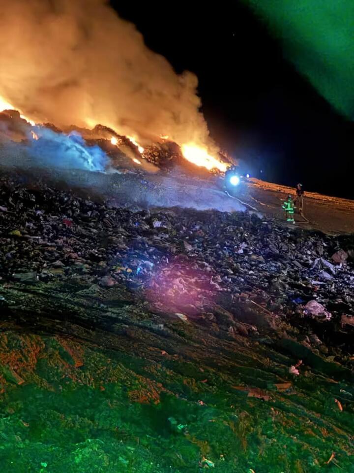 Massive Landfill Fire Erupts Overnight In Spotsylvania, Crews Battle ...