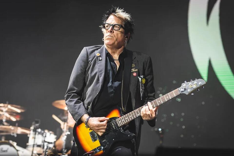 ’90s Rock Legend Facing ‘Sudden’ and ‘Serious’ Health Issue