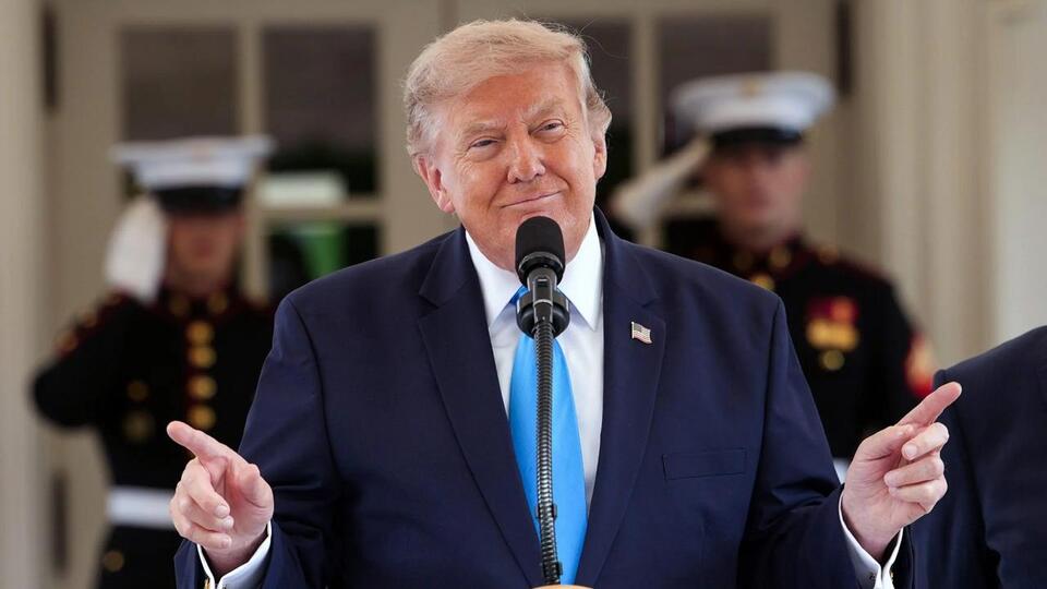 Image for Trump demand puts vulnerable Republicans in impossible spot ahead of midterms