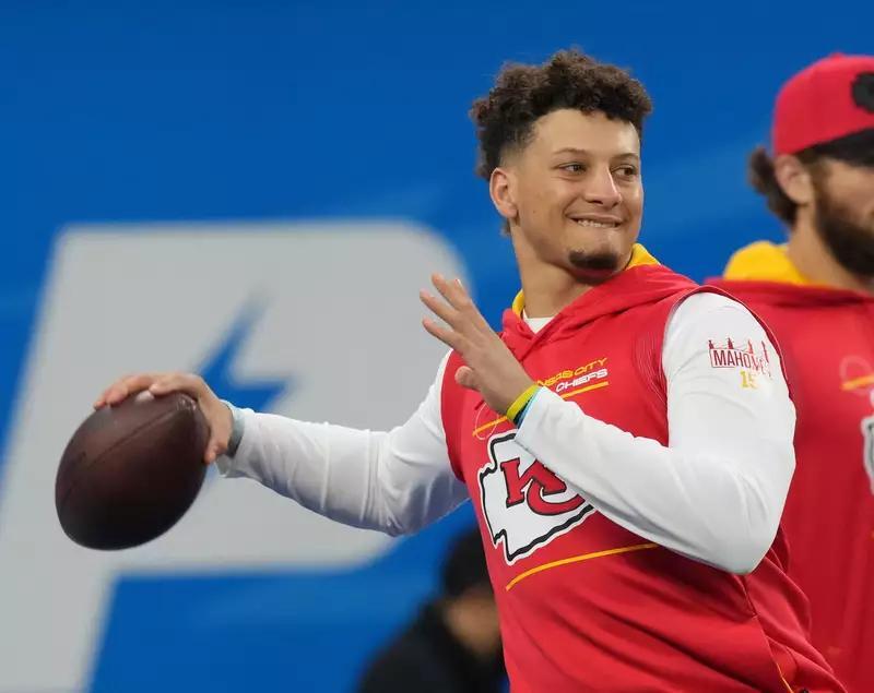 Patrick Mahomes Shows Huge Scar Publicly for First Time Amid Chiefs QB ...