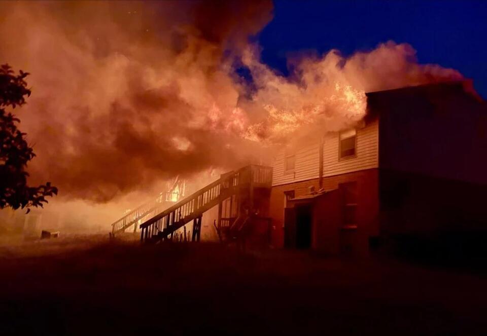 Vacant apartment building catches fire on Mercer University Drive