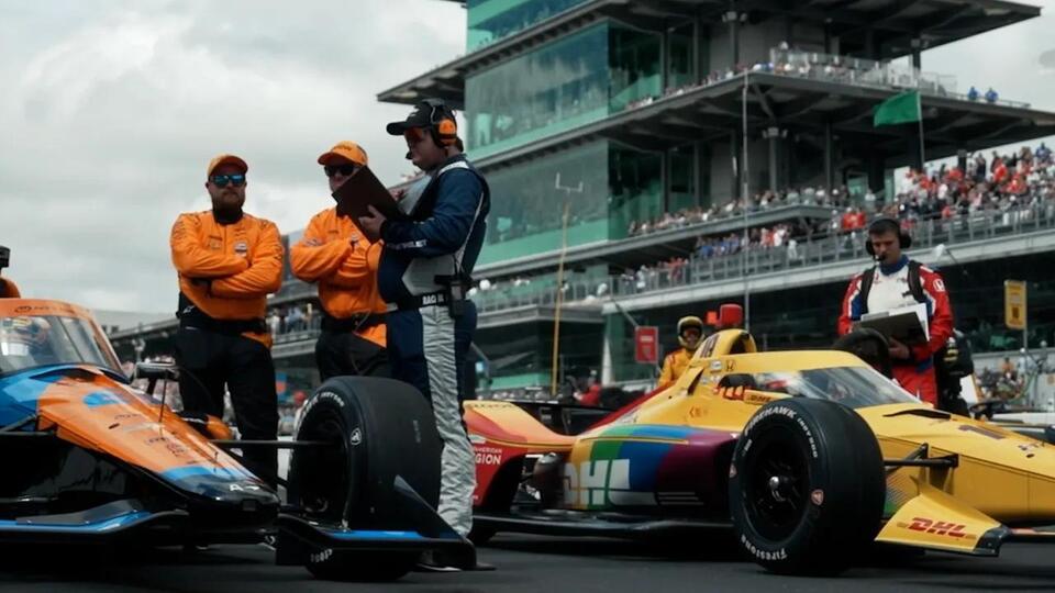Ryan Phillippe introduces you to INDYCAR on FOX - NewsBreak