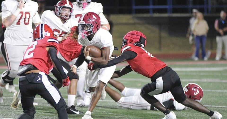 Hartselle dominates in ninth consecutive win over Decatur - NewsBreak