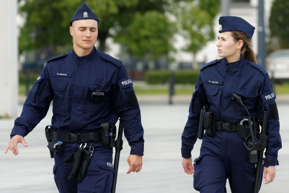 25 Facts About Officers - NewsBreak