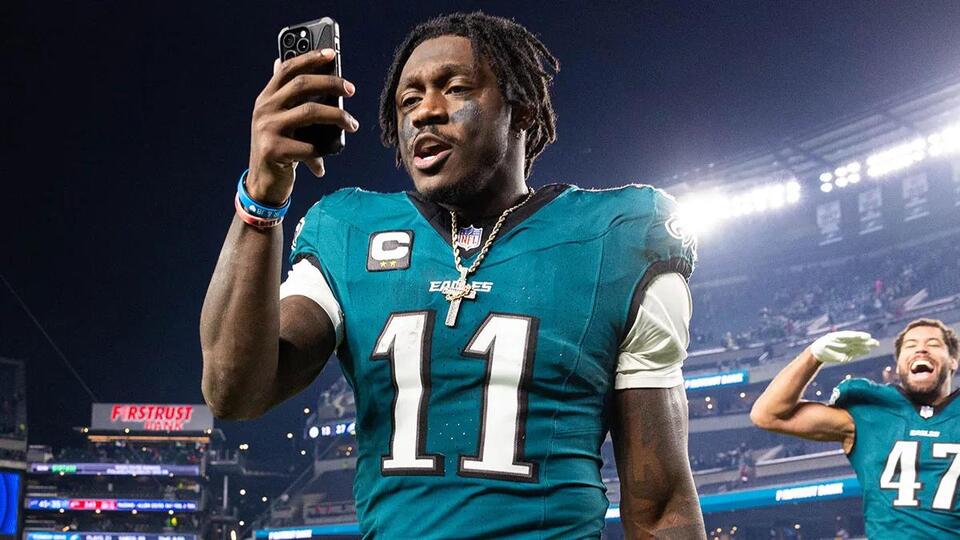 Curran: Making sense of the timing of latest A.J. Brown-Patriots report ...