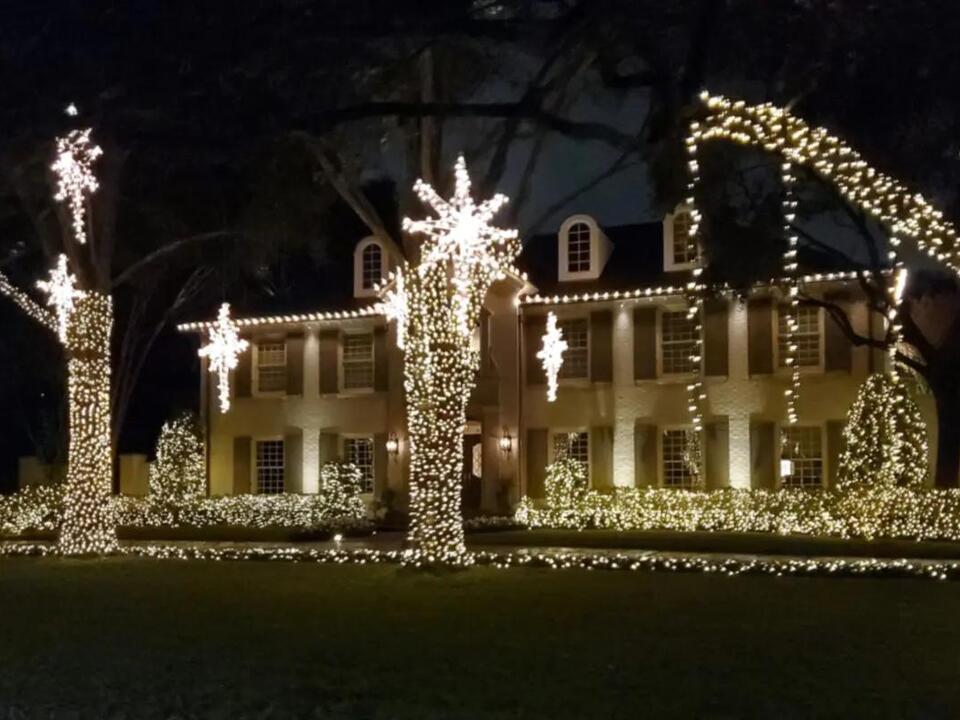 Drivethru holiday lights in Houston Check out these displays from the