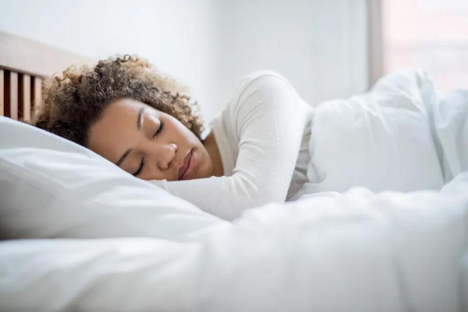 Scientists Say This Is the #1 Best Bedtime If You Want to Be Fitter and ...