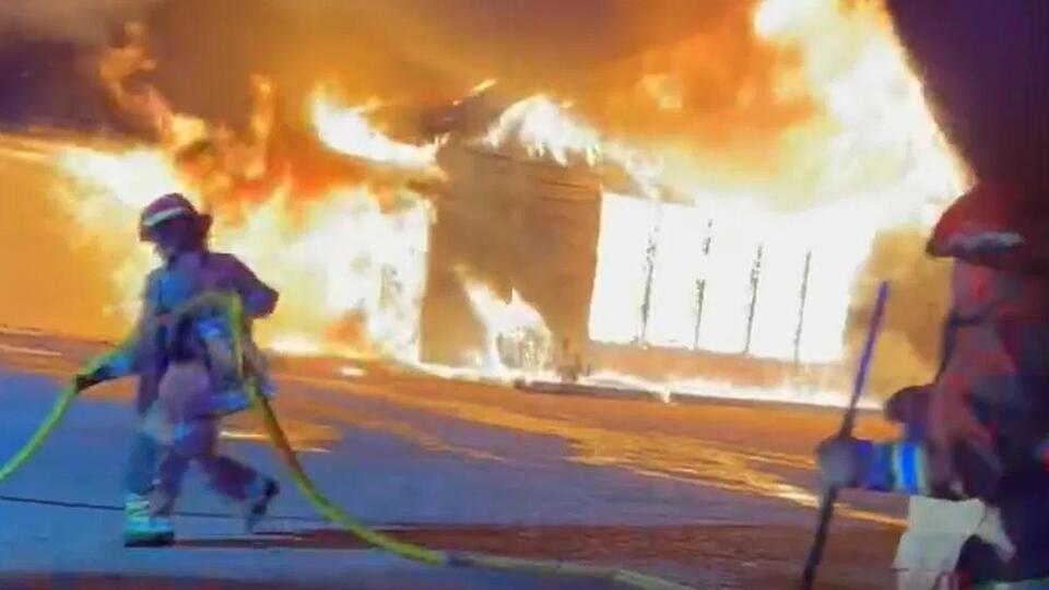 Firefighters battle massive blaze at Baker Country Market in Salmon ...