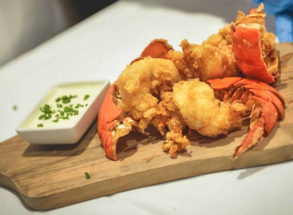 5 Restaurant Chains With the Best Fried Lobster Tails, According to ...