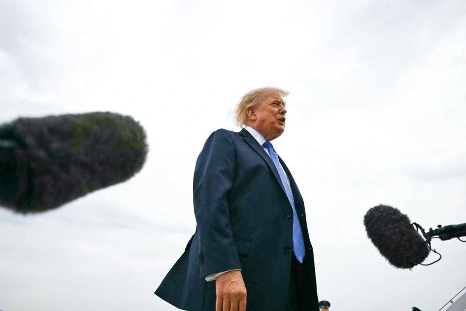 Trump dismisses military families’ concerns about grim conditions on USS Lincoln