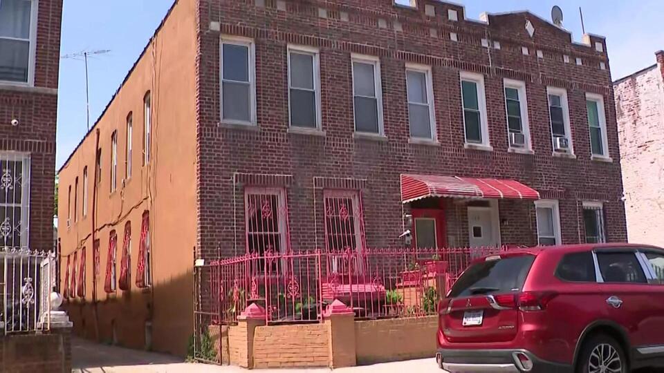 Queens man allegedly stole deed from woman with dementia