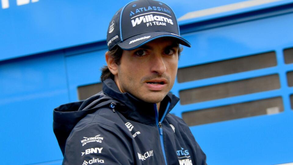 Carlos Sainz F1 career ‘stalling' as ‘exclusive' Aston Martin AMR26 data emerges – roundup