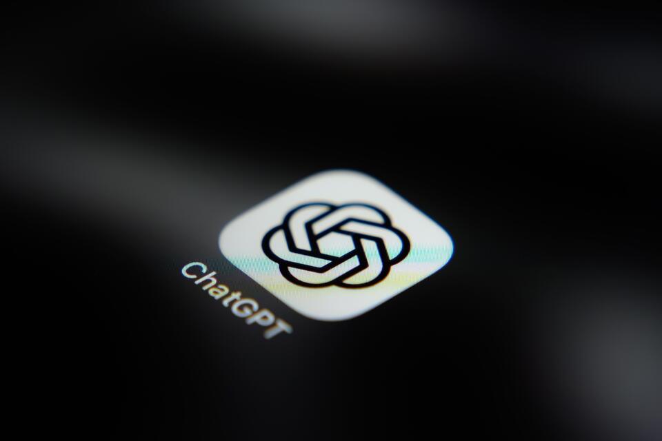 ChatGPT now lets you lock your chats - NewsBreak