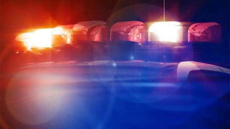 1 person fatally shot, 2 stabbed in Baldwin Hills
