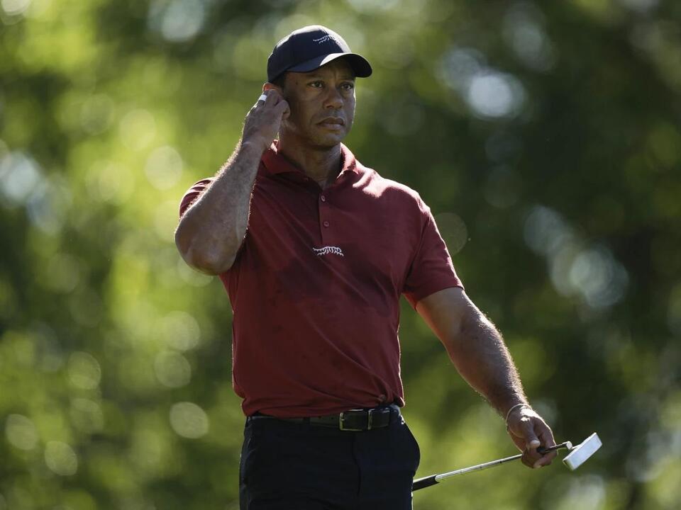Tiger Woods drops to the bottom of the Masters’ leaderboard after first