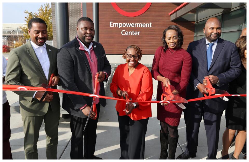 Chicago Urban League Opens Chatham ‘Empowerment Center’ At Former ...