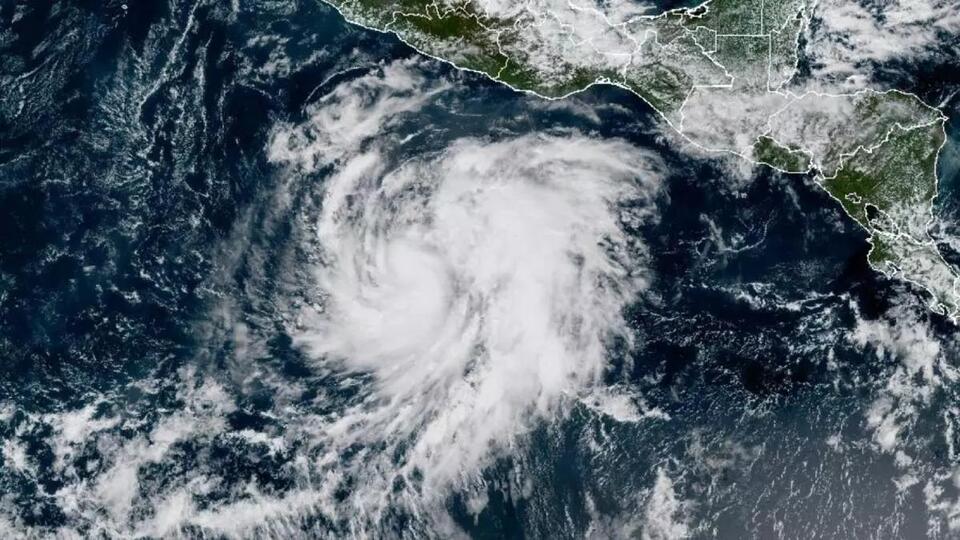 🌧️ Tropical Storm Vance could bring Oct 29–31 rain to South Texas ...