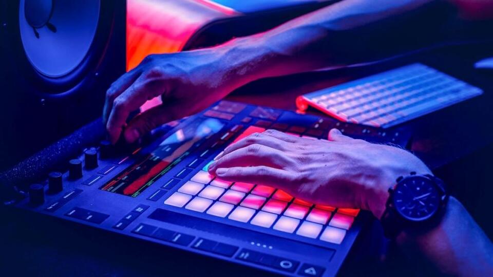 Music Sampling Explained: Creative Techniques and Copyright Laws Every ...