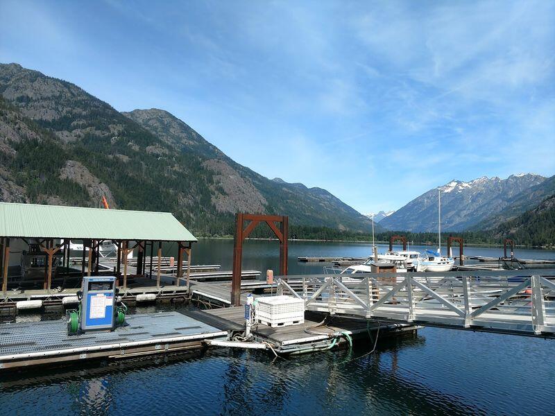 The Village At The Far End Of This Washington Lake Still Has No Road ...