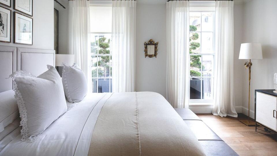 If you're wondering which mattress will suit you, our ultimate guide will help you decide which size, type, and firmness to buy