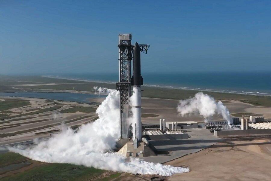 Starship has successful flight test, splash down in Indian Ocean