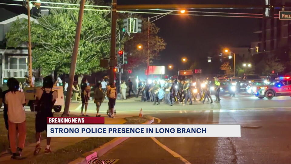 Police implement curfew after large crowds form at Pier Village in Long ...