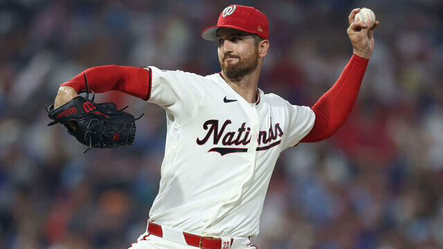 Guardians nab Griffin from Nationals, get Lowe from Reds