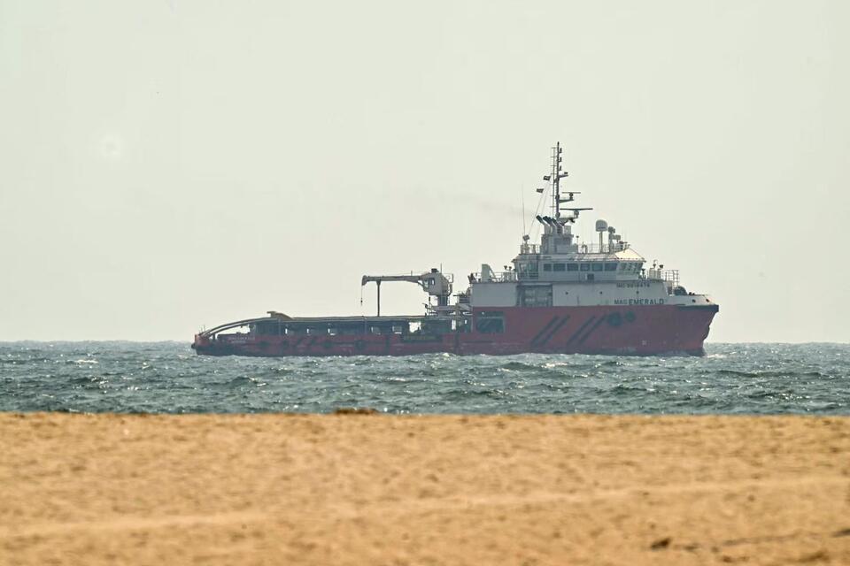 🔥 Iran live updates: Gulf countries under attack after US completes 3rd round of retaliatory strikes