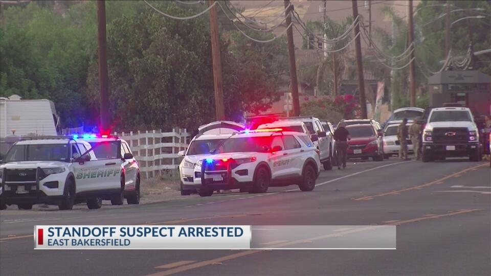 Man arrested after hours long standoff with KCSO in east Bakersfield ...