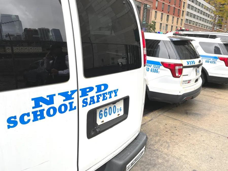 Student busted with gun at Manhattan high school: NYPD