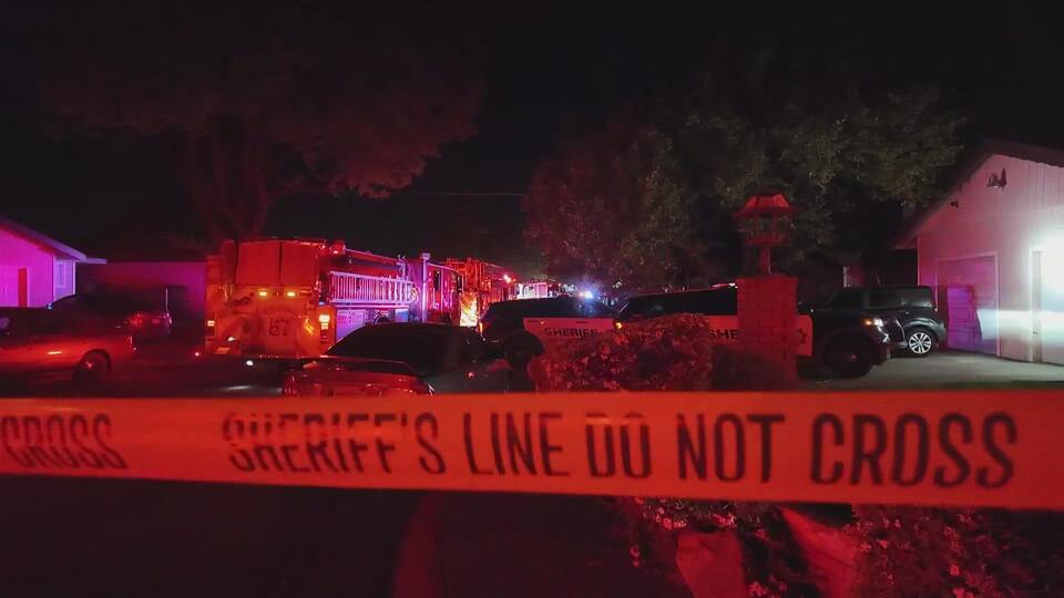 Man dies after standoff, lighting Sacramento County home on fire ...