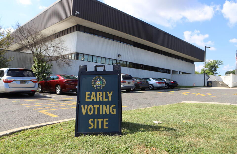 Early voting begins for Delaware's primary election - NewsBreak