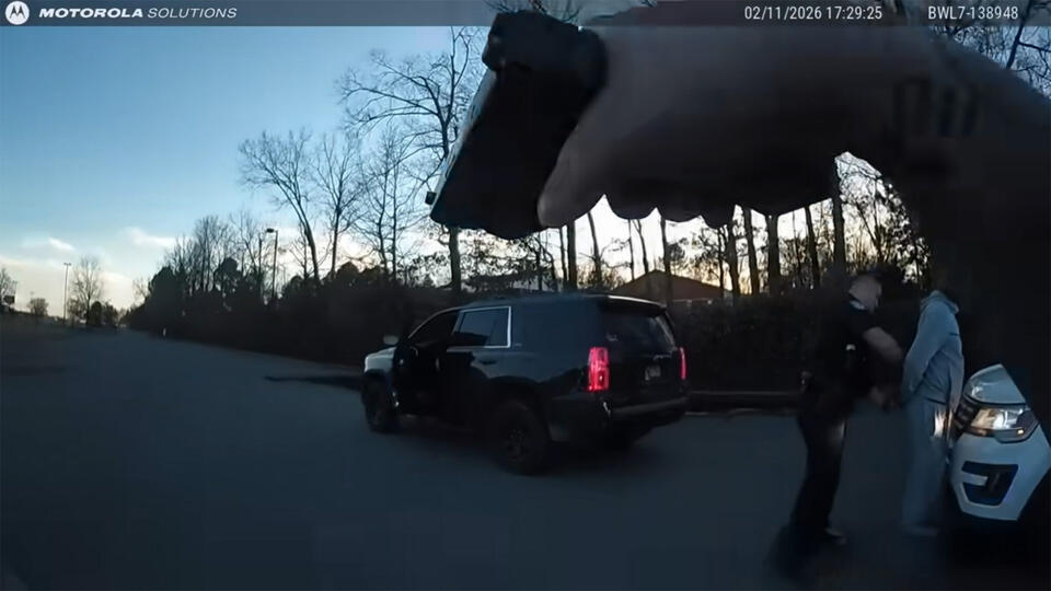 Arkansas Police Drew Guns On A Family, Then Blamed A License Plate ...