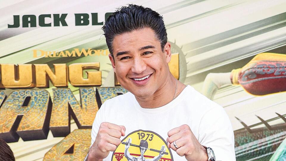 Former ESPN Boxing Analyst Replaced by Mario Lopez On DAZN’s Popular ...
