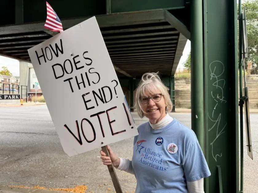 Make Iowa Purple Again? Democrats hope for midterm gains in Trump ...