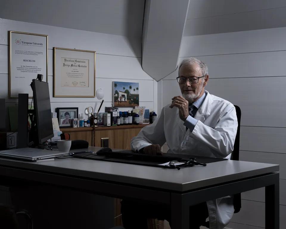 Did an Alternative-Medicine Guru Accidentally Kill Patients? - NewsBreak