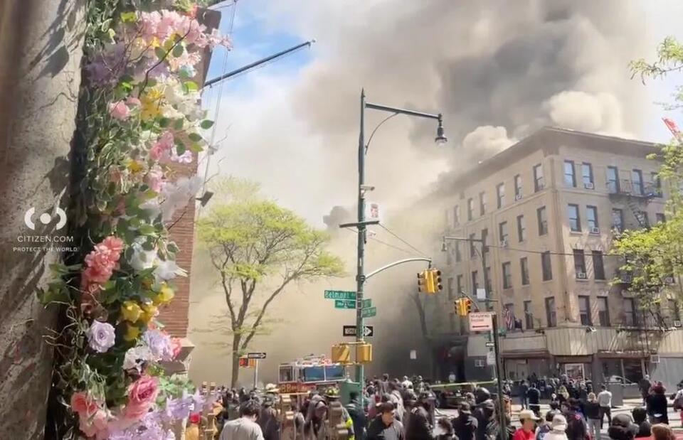 2 dead, 11 injured after fire engulfs multiple floors of Bronx ...
