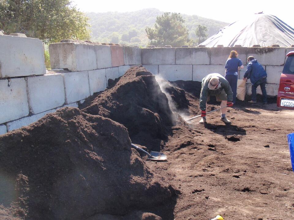 Free Compost Pickup Returns in Cupertino - NewsBreak