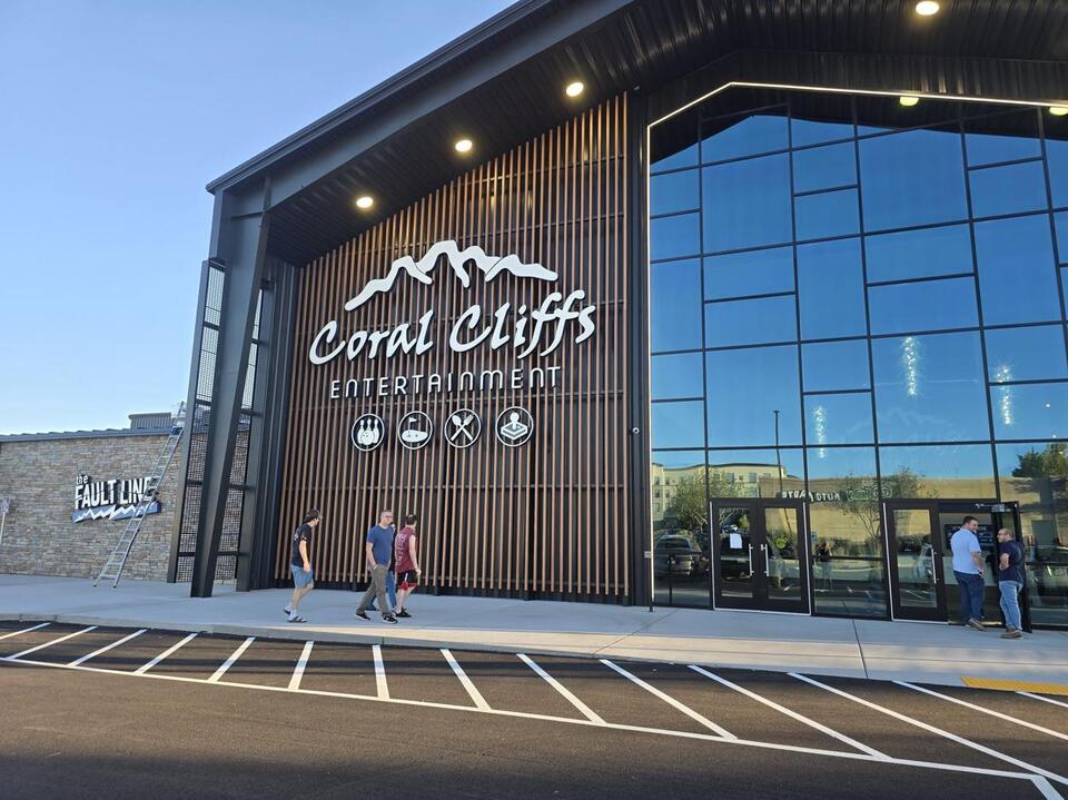 Look Inside The New Coral Cliffs Entertainment in Hurricane Loaded With ...