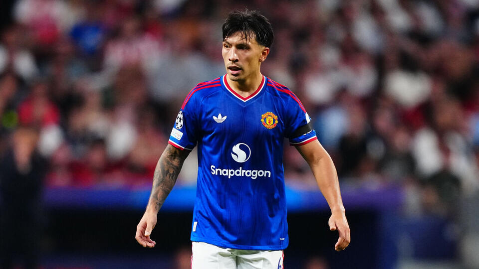 Martinez slams Man Utd brass after UCL loss: Squad not strong enough