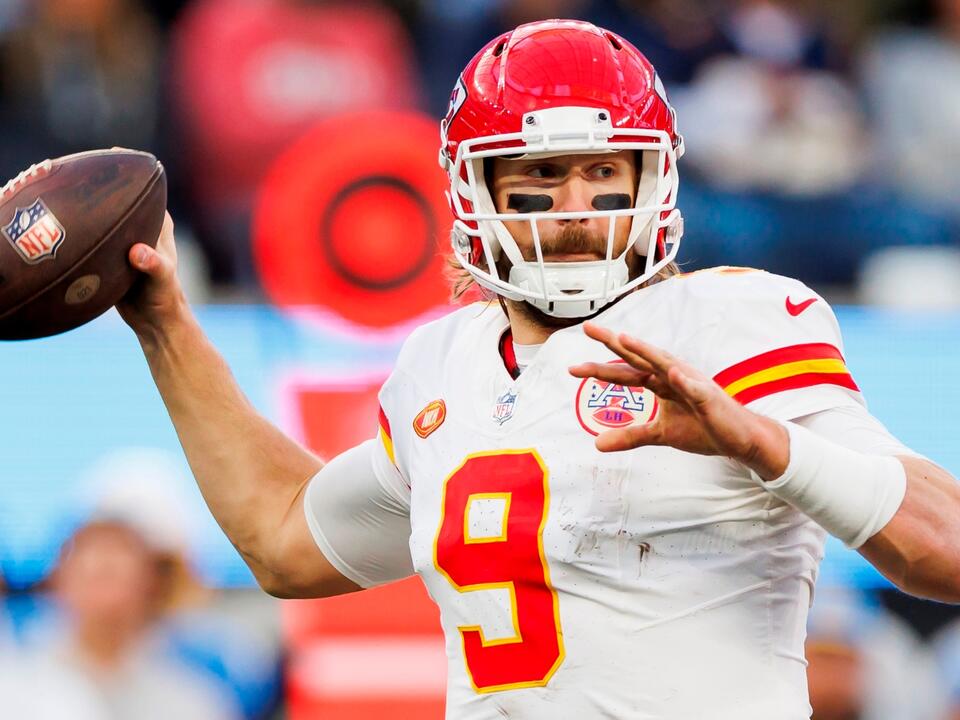 Who is the Chiefs backup quarterback? Kansas City's 2024 QB depth chart