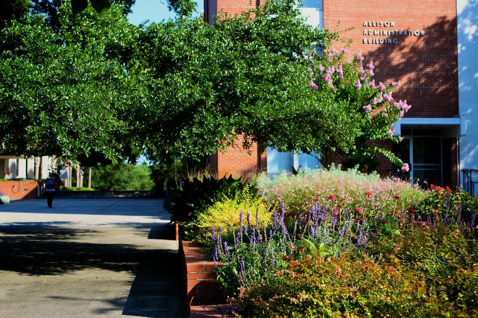 Columbia College offices close early for spring break - NewsBreak