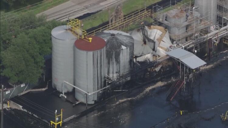 Worker dies after being trapped under asphalt in South Houston tank ...
