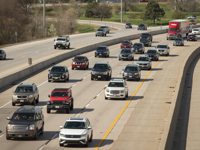 Auto insurance rates dropping for nearly 500K Florida policies - NewsBreak