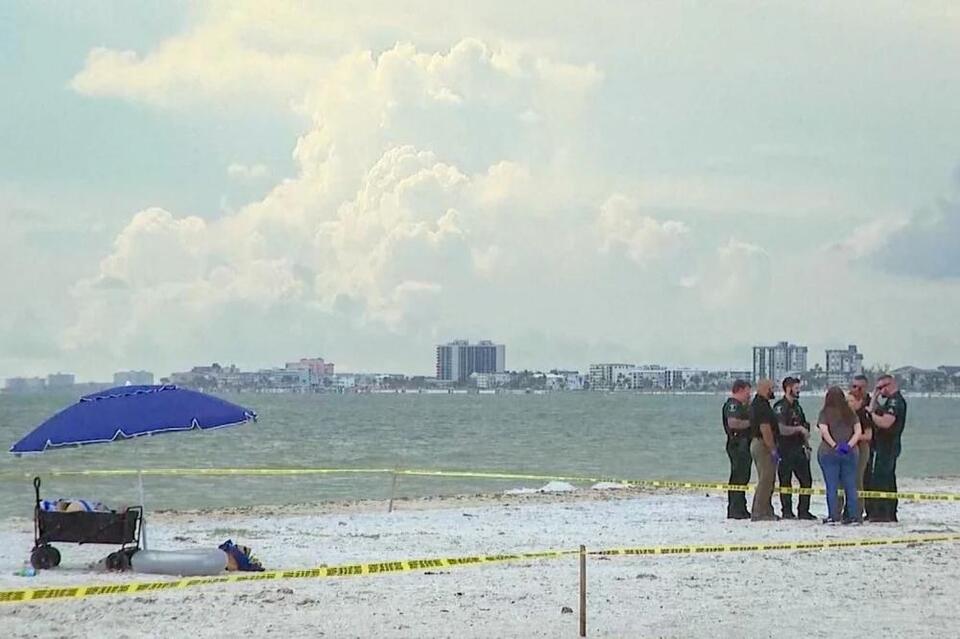Florida beach lightning strike leaves 1 dead, 3 injured ahead of July Fourth weekend