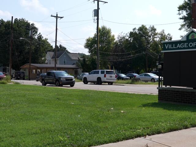 Batavia residents handle second straight day with no electricity