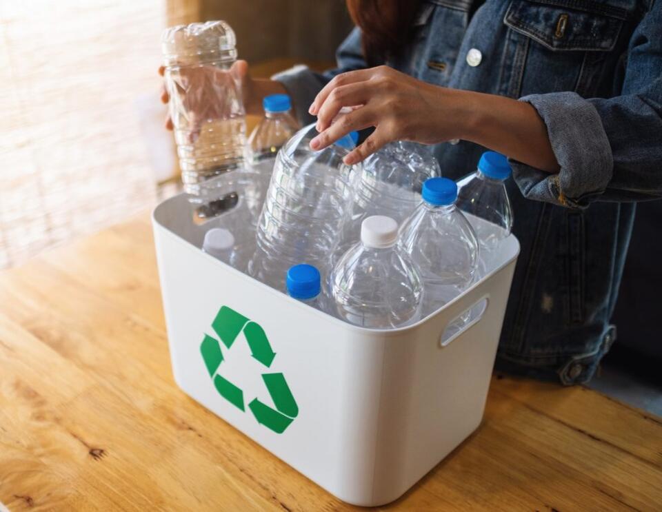 Energy breakthrough converts plastic waste into clean fuels - NewsBreak