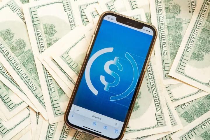 Standard Chartered Pushes Back $2 Trillion Stablecoin Target to 2030 ...