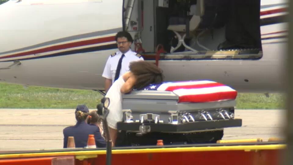 Fort Bragg soldier Sgt. Swinton's body returns to NC home: 'Forever our hero'